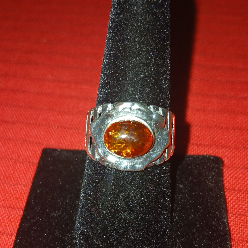 Vintage .925 Silver Ring with Amber Stone Sz 8 1/2